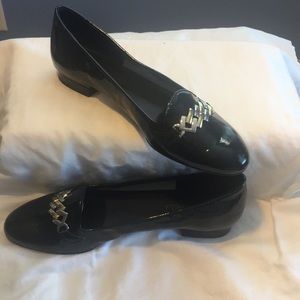 Vanrli size 7M Navy flats